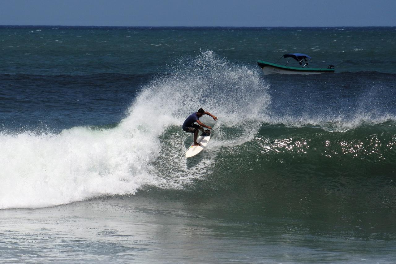 99 Surf Lodge El Limón Esterno foto